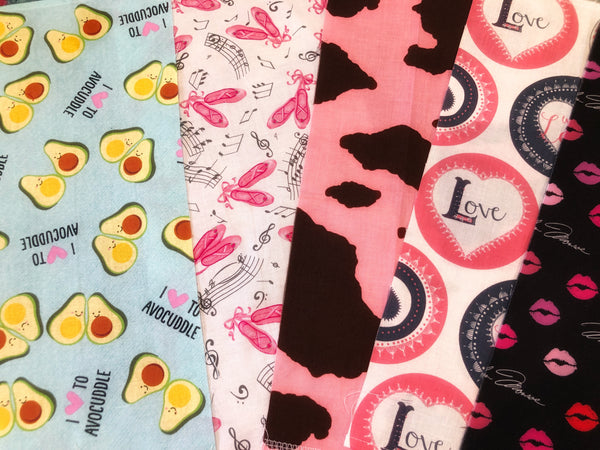 Fitted reversible face mask w/ adjustable straps