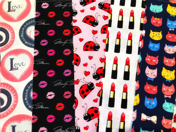 Fitted reversible face mask w/ adjustable straps